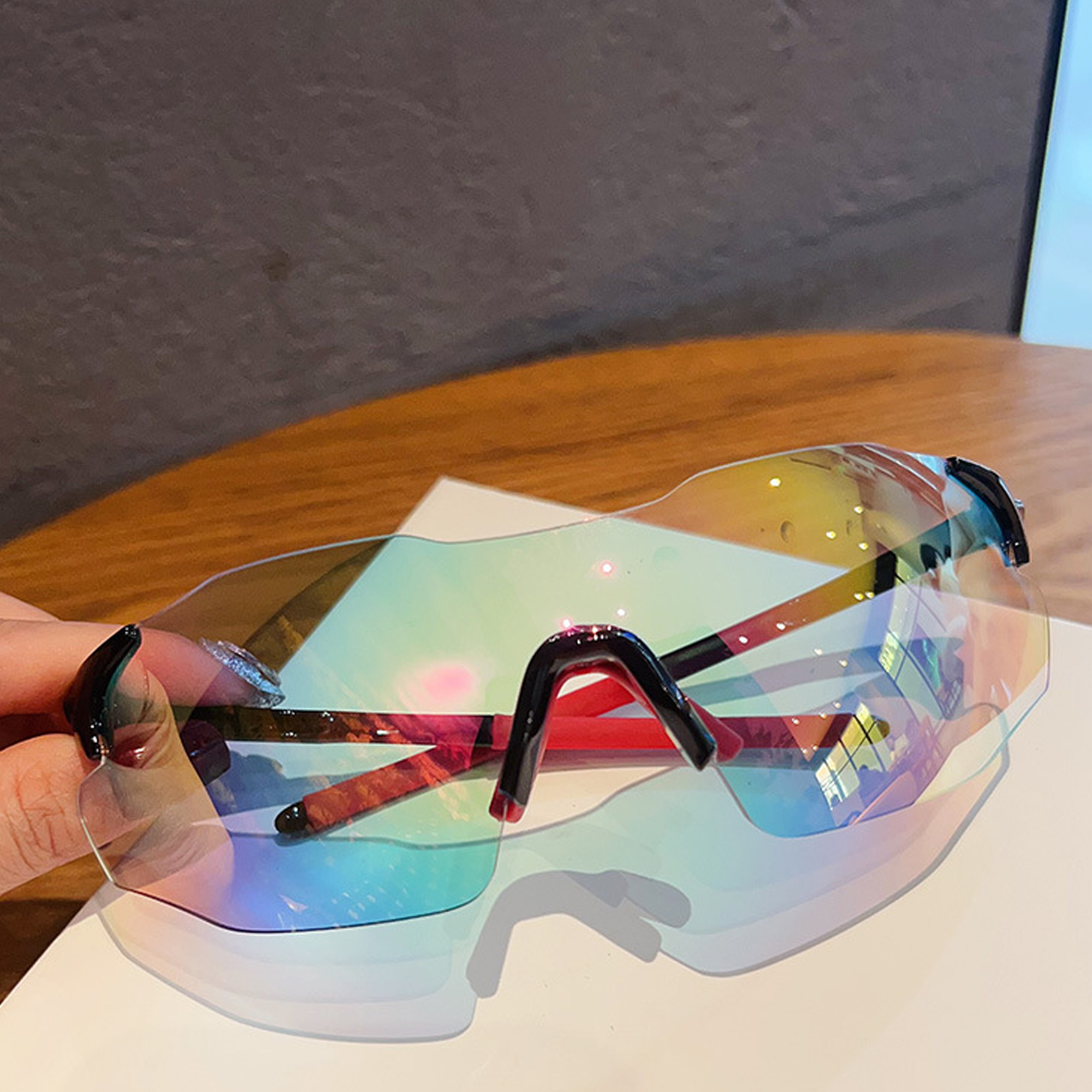 Photochromic Reflector Sports Sunglasses