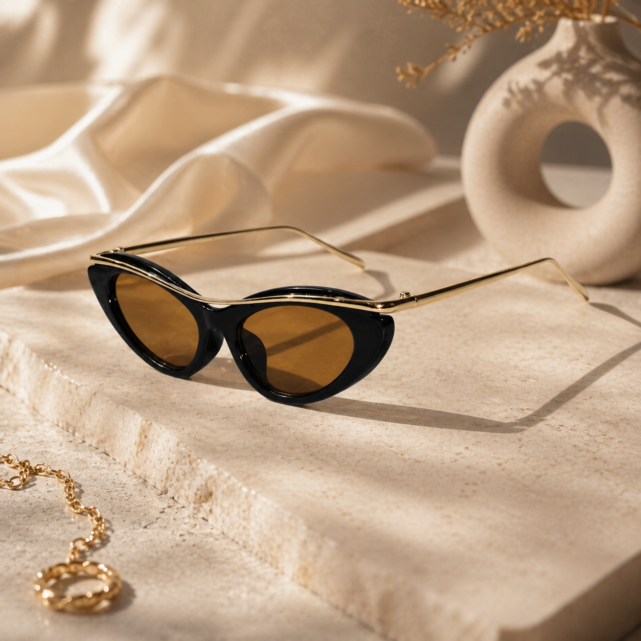 Trendy Cat Eye Sunglasses for Women ELS2026S019-BLK