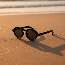 SunDrip | Polarised Bold Round Black Sunglasses For Men & Women