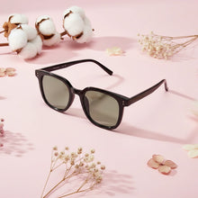 TropicTint | Green Tint Black Wayfarer Sunglasses For Men & Women